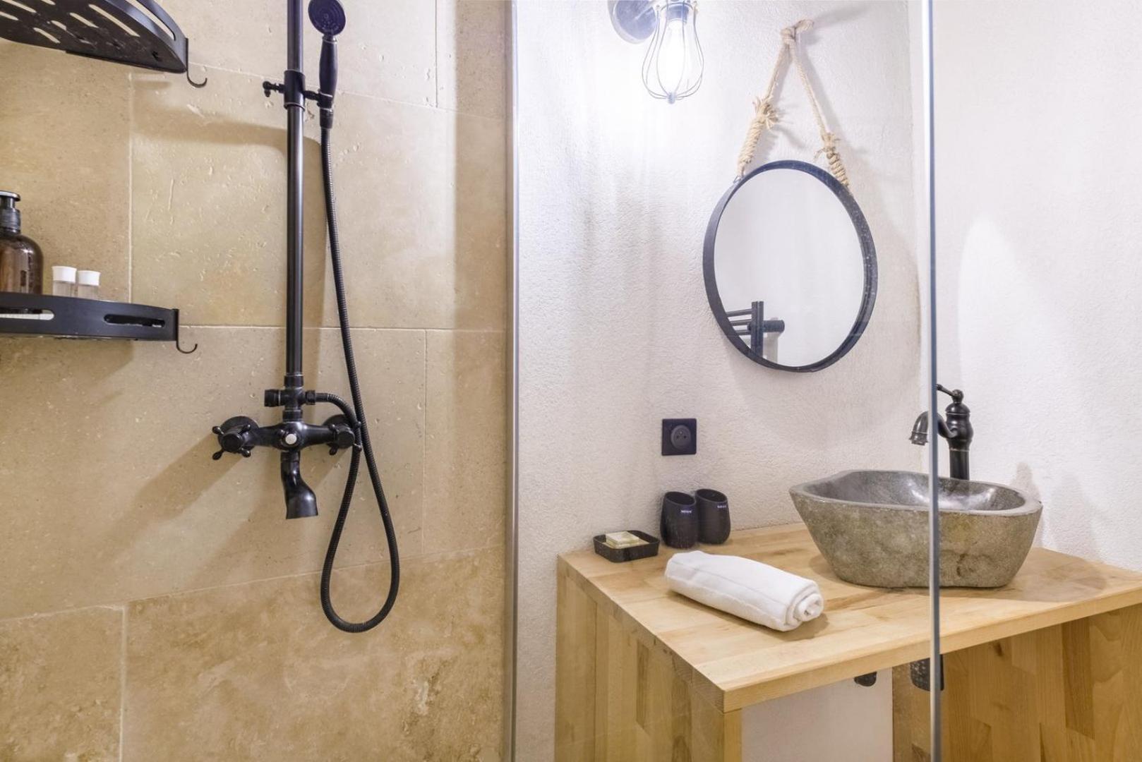 Charmant Appartement - Saint Paul De Vence Village Экстерьер фото